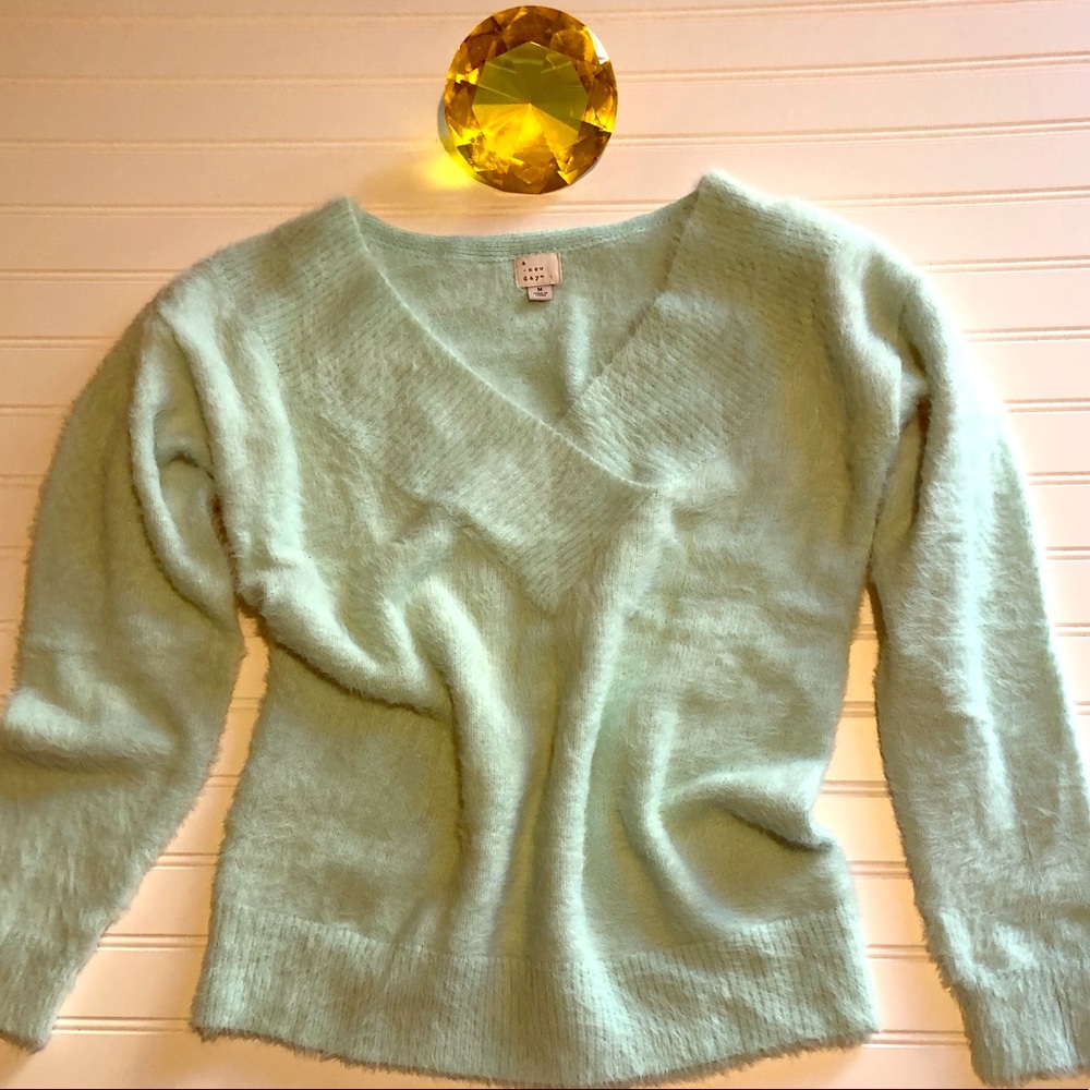 Mint, v neck sweater